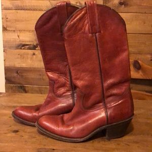 Frye boots 👢